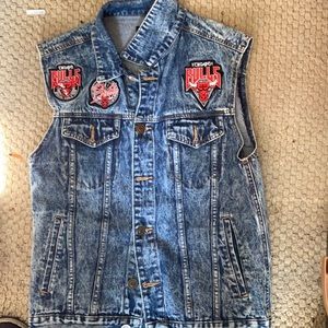 Rare Chicago bulls world tour Jean vest barely ever worn all buttons intact